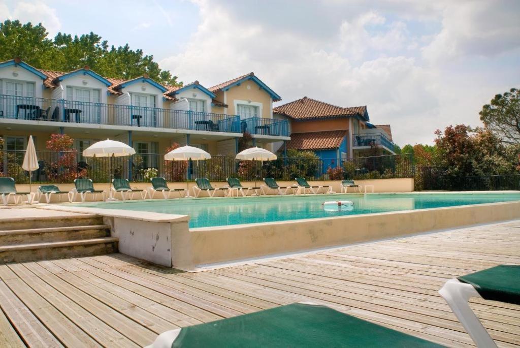 Residence Pierre & Vacances Le Hameau Du Lac マルシアック エクステリア 写真