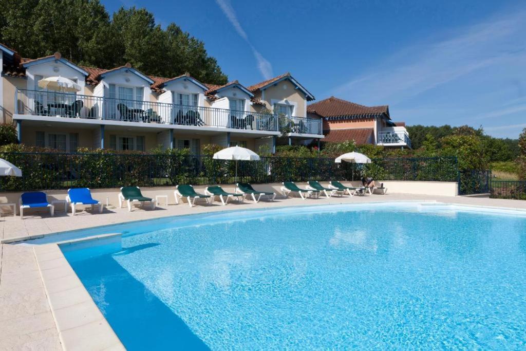 Residence Pierre & Vacances Le Hameau Du Lac マルシアック エクステリア 写真